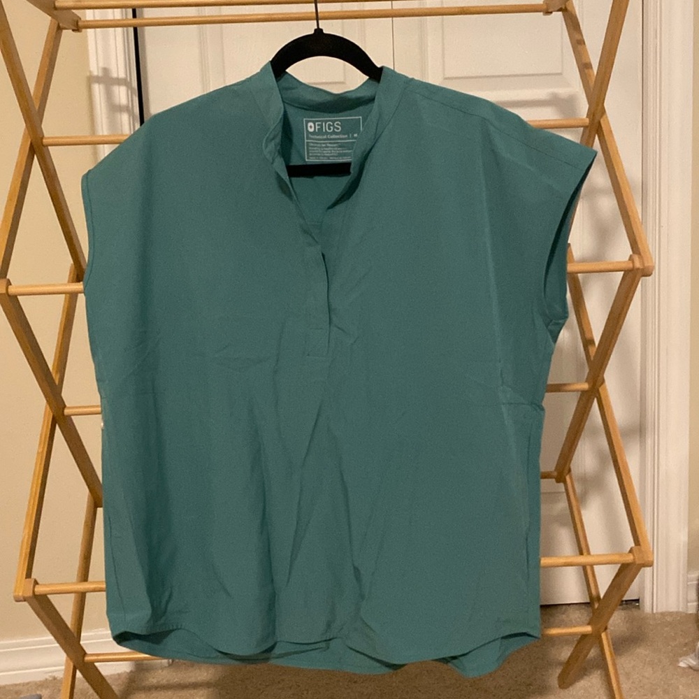 Figs FREEx Womens Oversized Rafaela Scrub Top - Hydrogreen